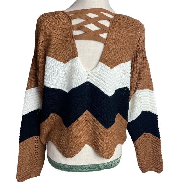 NWT no Comment long Sleeve lace Up Back Brown Black White Striped Sweater size L - Picture 4 of 14